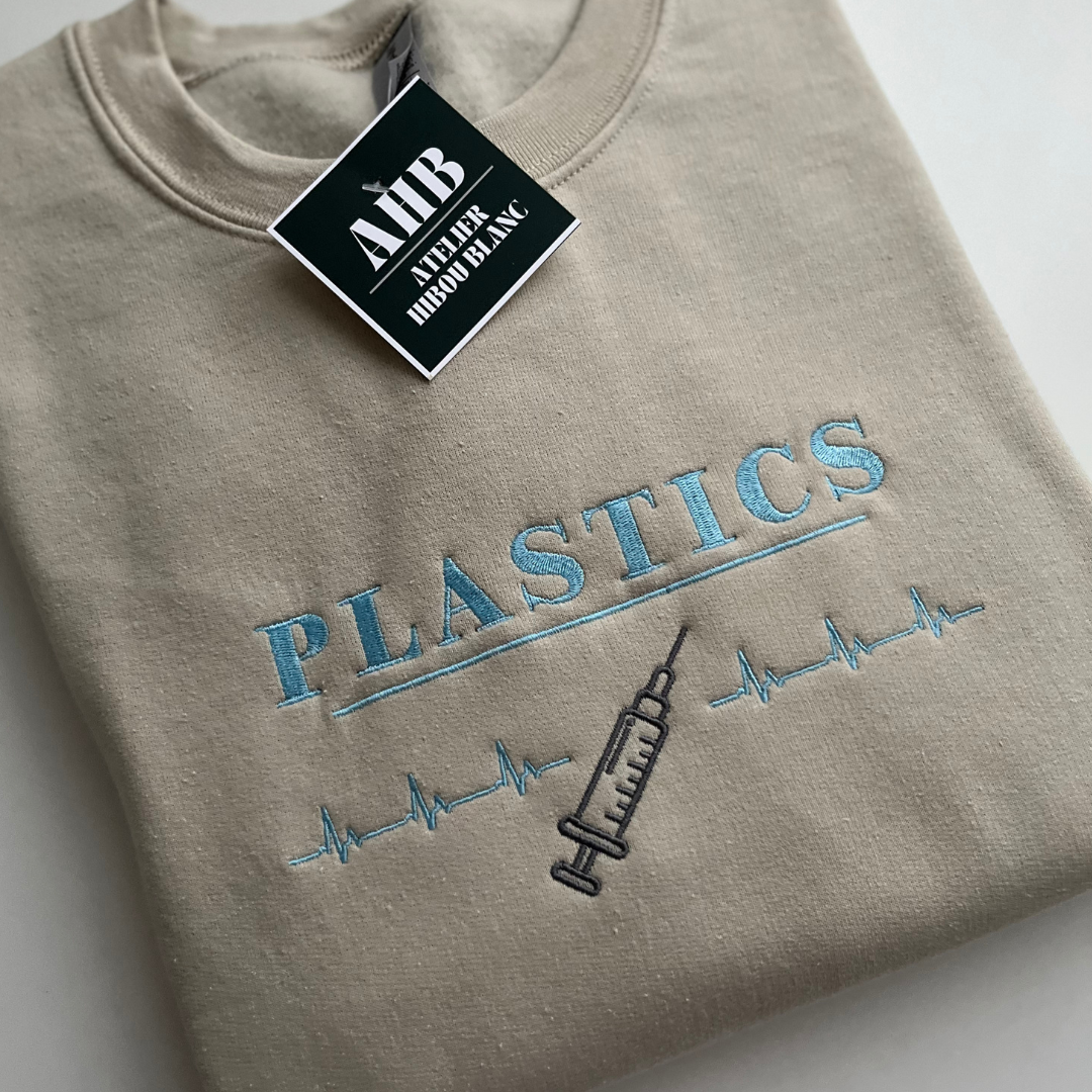 PLASTICS CREWNECK