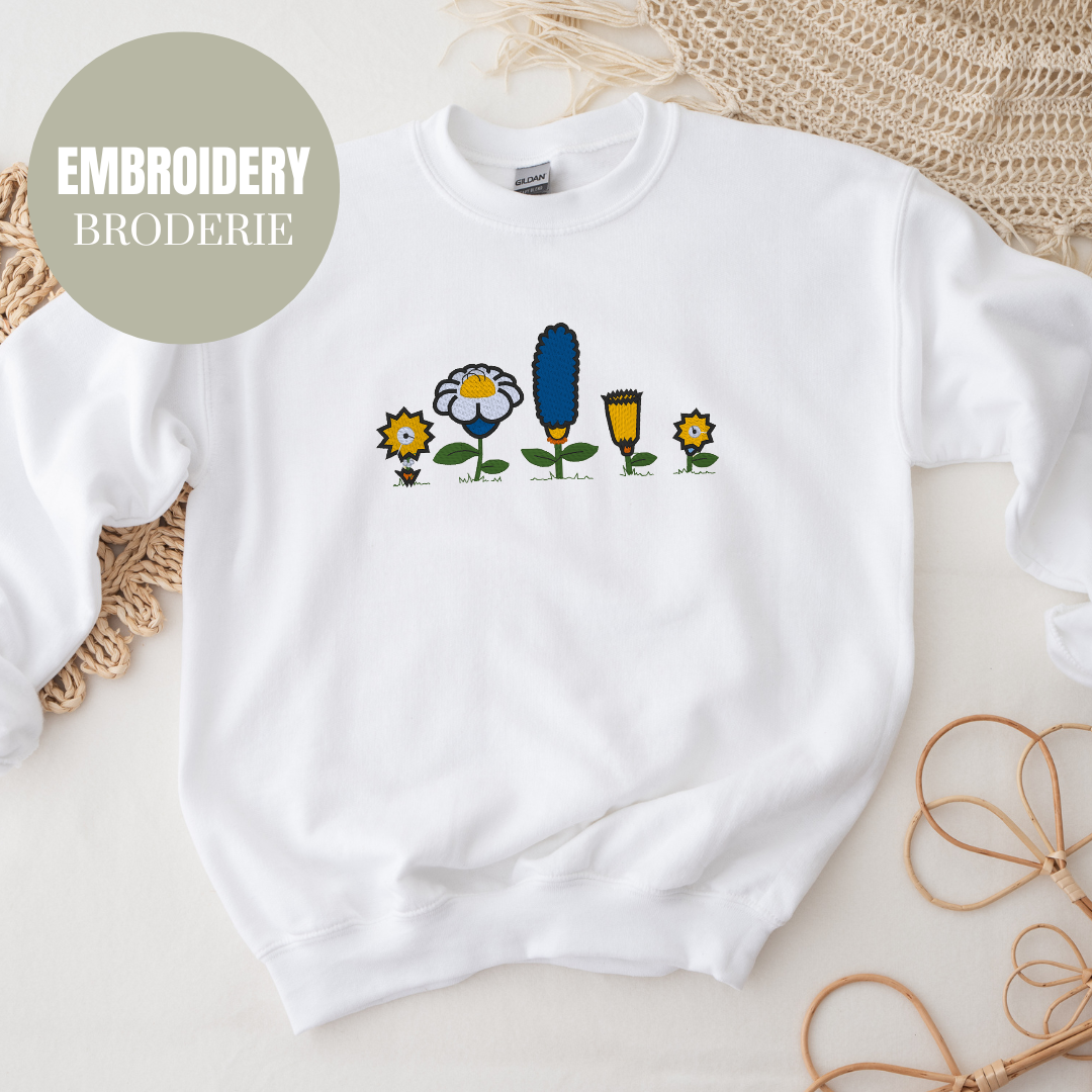 FAMILY FLOWERS CREWNECK