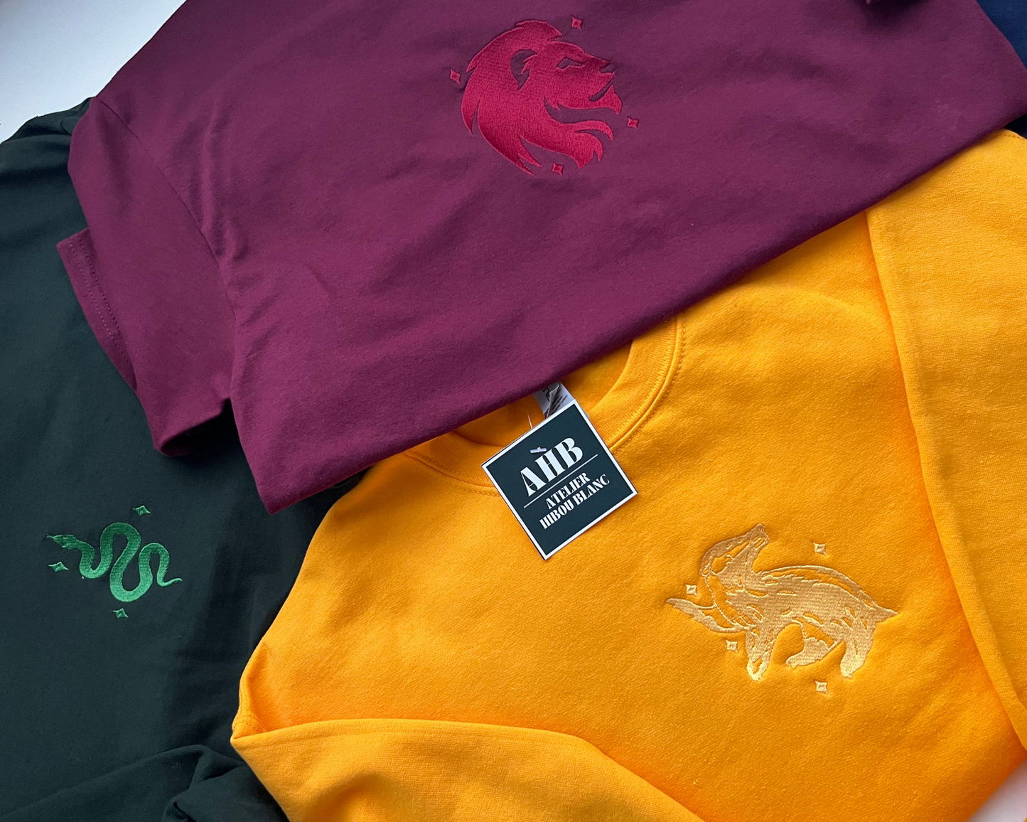 *PRE ORDER* HP HOUSE CREWNECK