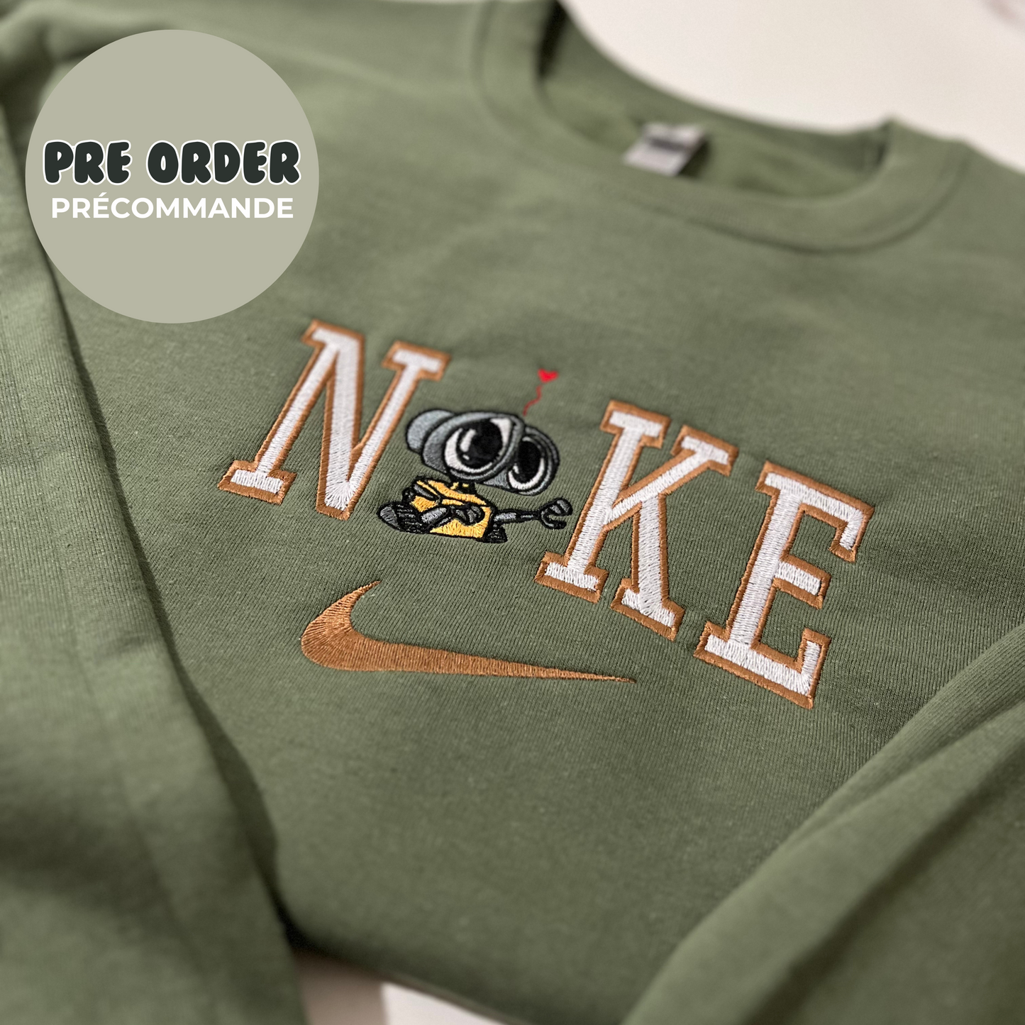 *PRE ORDER* TRENDY WALL-E CREWNECK