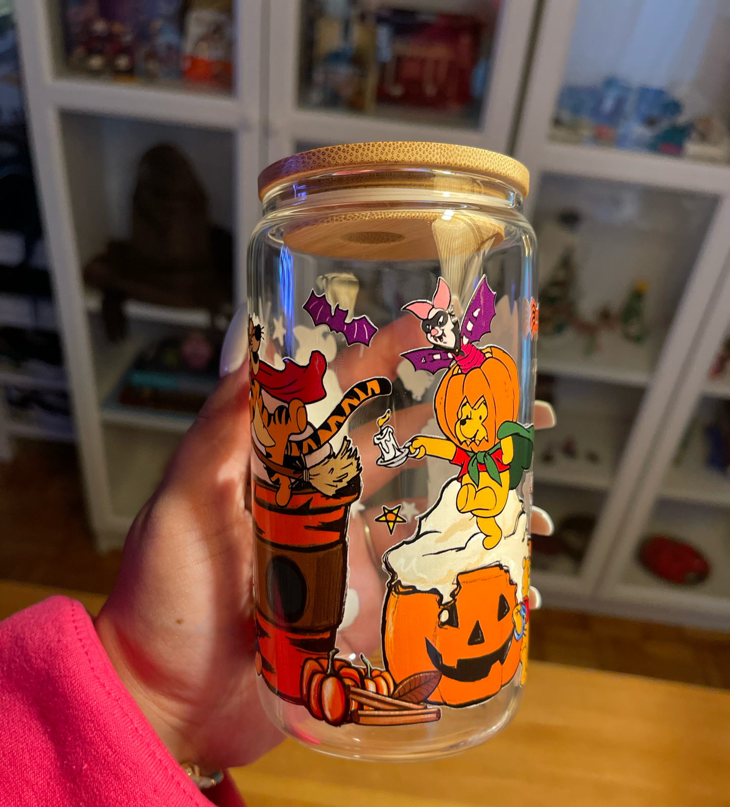 *PREORDER* HALLOWEEN WINNIE & FRIENDS GLASS