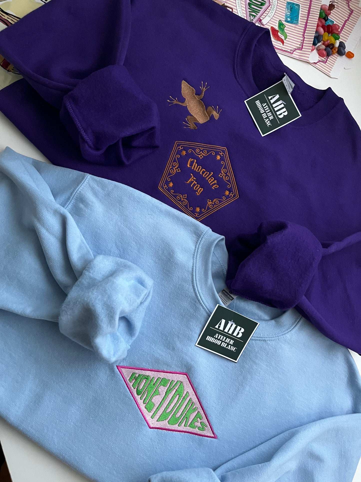 *PRE ORDER* HONEYDUKES CREWNECK