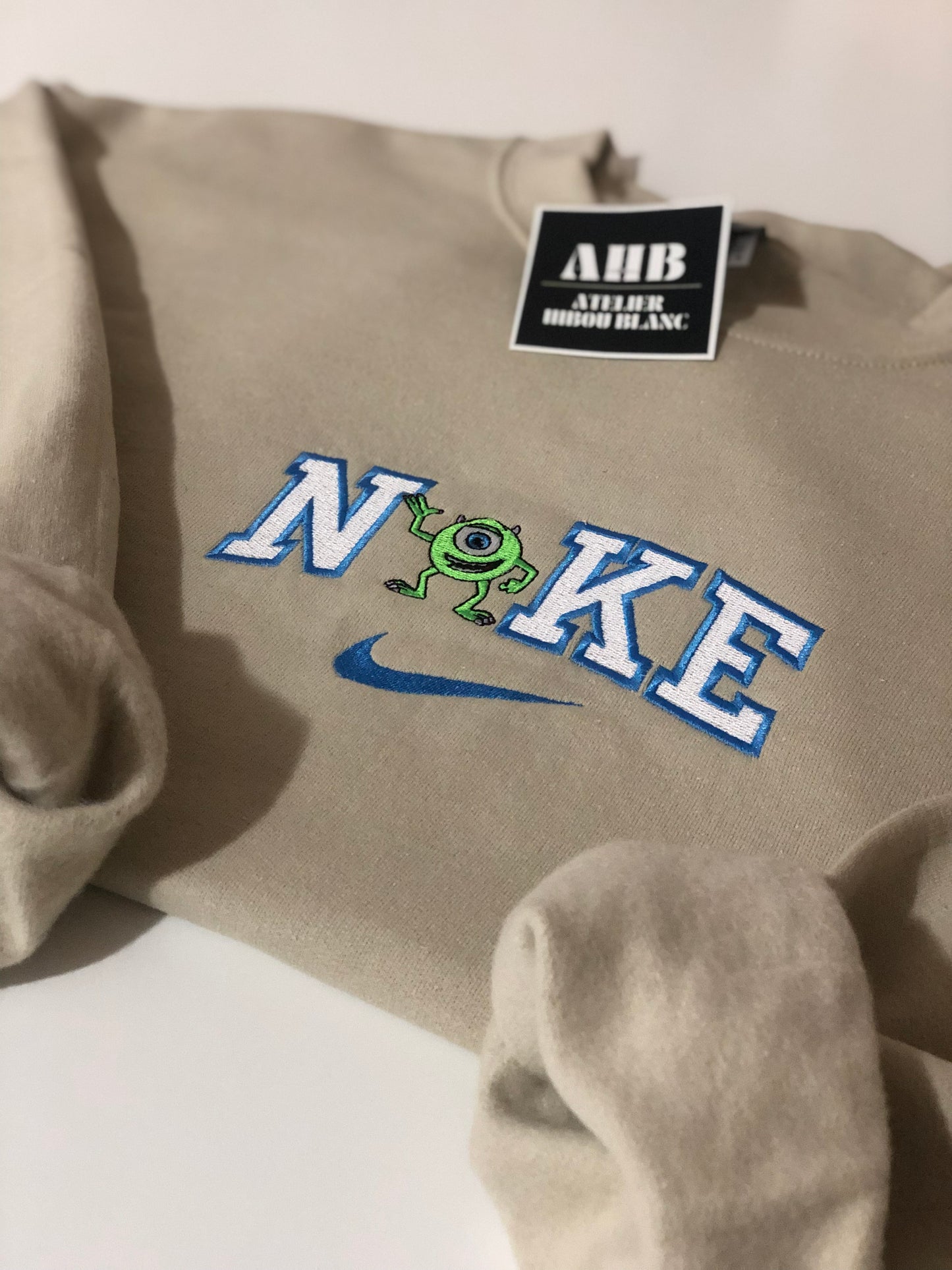 *PRE ORDER* TRENDY MIKE CREWNECK