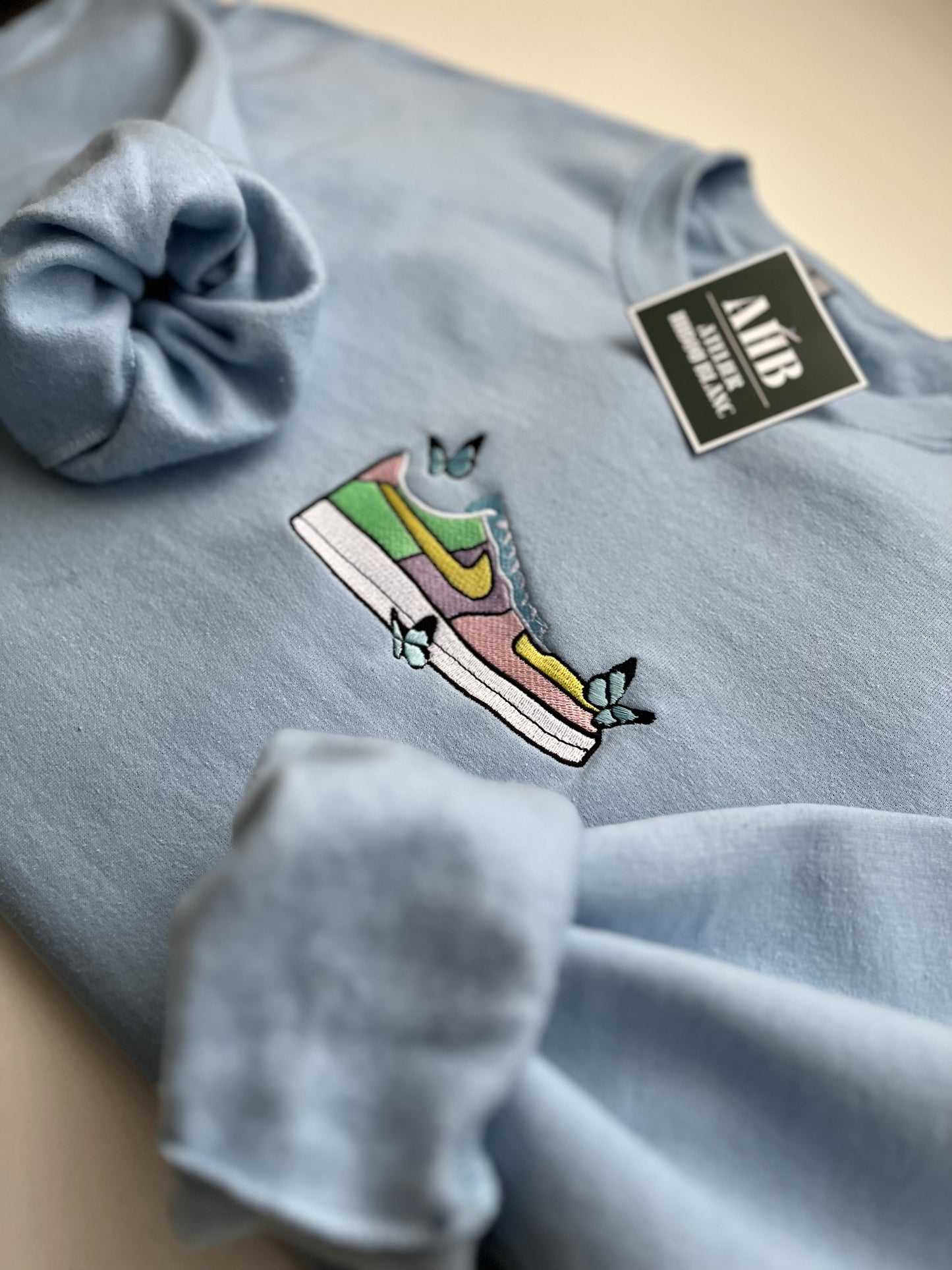 *PRE ORDER* TRENDY SHOE CREWNECK