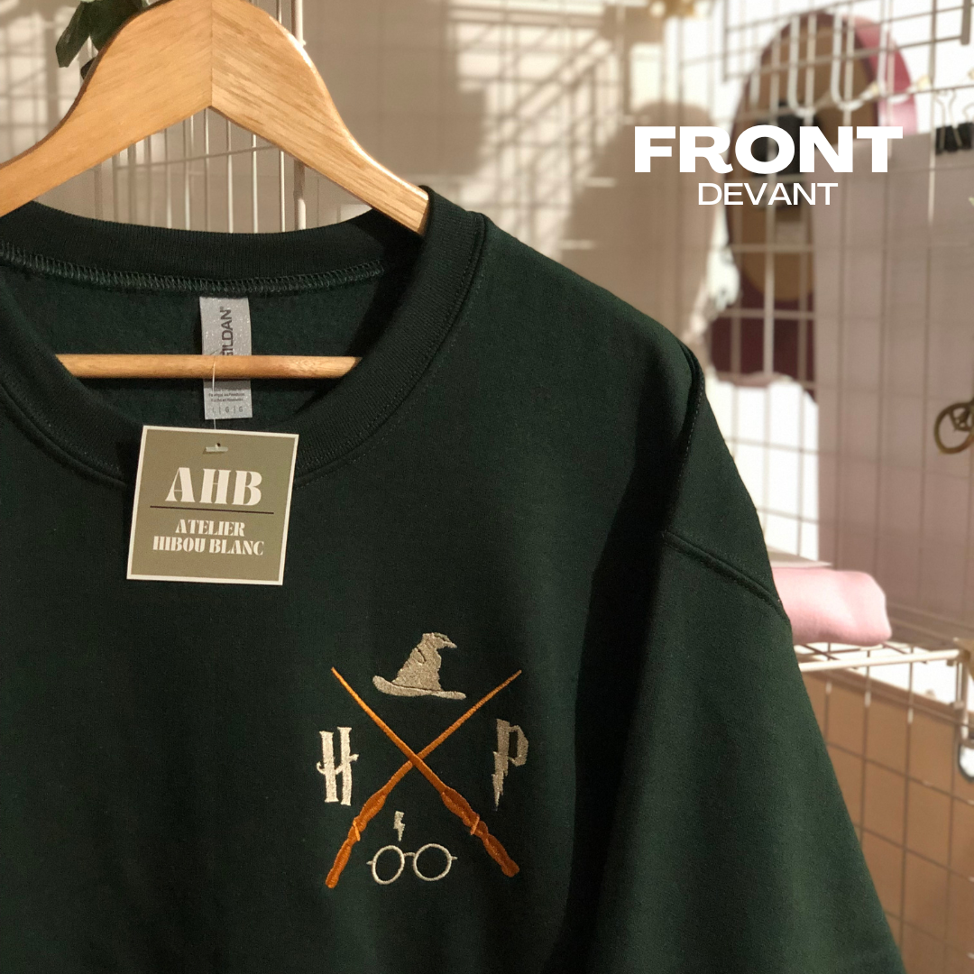 HP STORIES CREWNECK