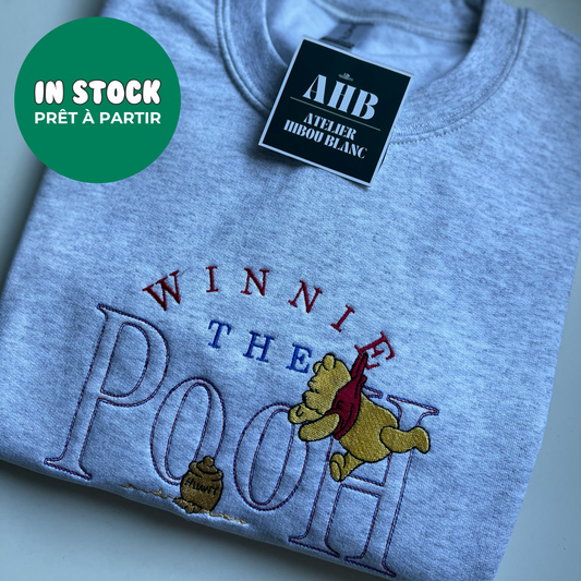 WINNIE CLASSIC EMBROIDERED CREWNECK