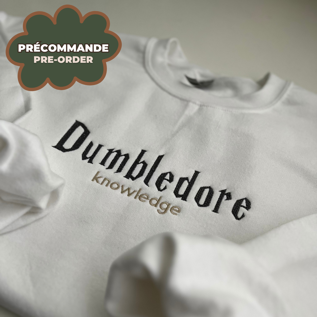 *PRE ORDER* DUM KNOWLEDGE CREWNECK