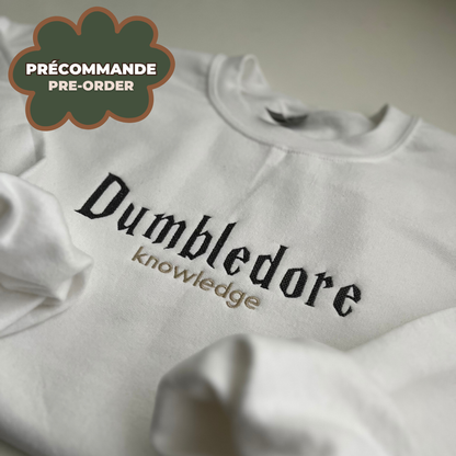 *PRE ORDER* DUM KNOWLEDGE CREWNECK