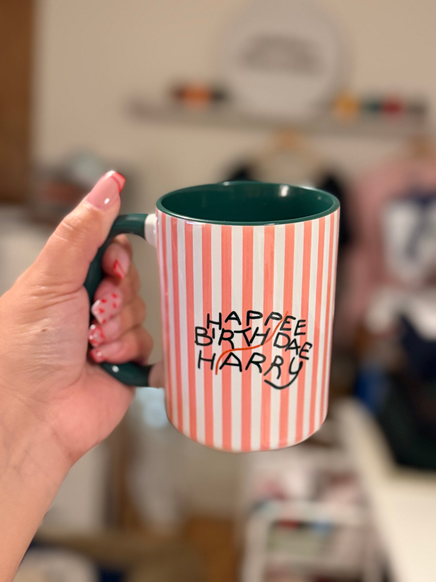 *PRÉCOMMANDE* TASSE HBD HARRY VINTAGE VIBES (GREEN 15oz)